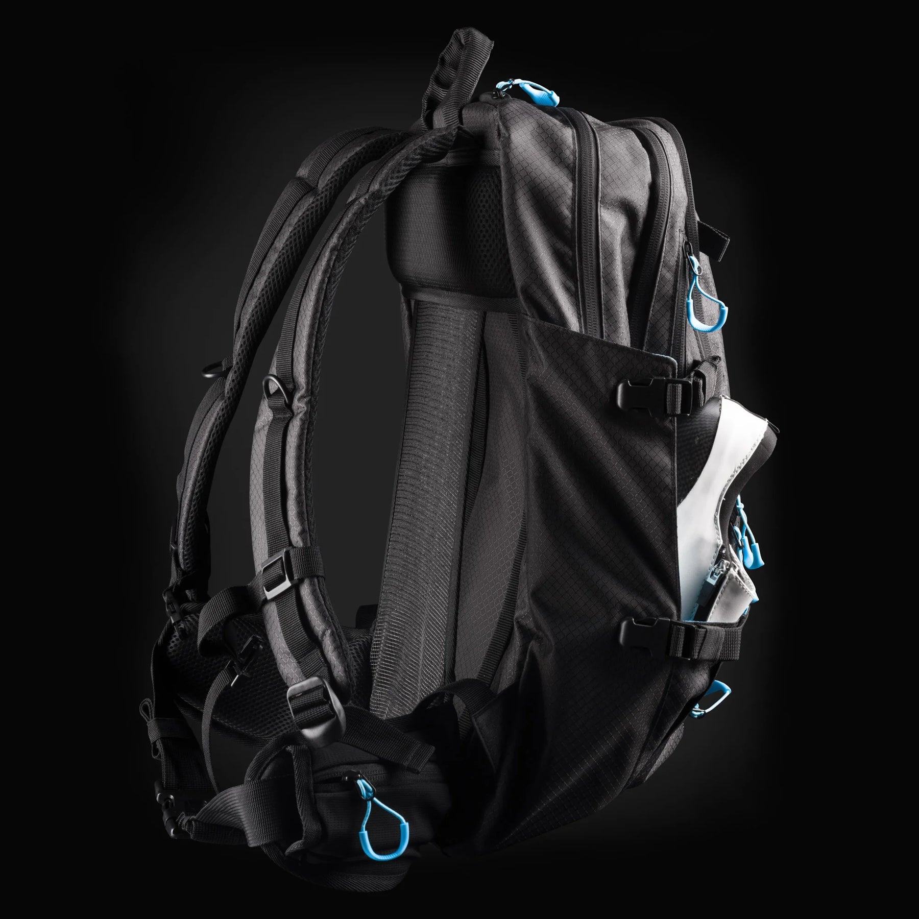 Cadomotus Airflow 2.0 Training Bag XL black - Traningsrucksack schwarz 2 Cadomotus Airflow 2.0 Training Bag XL black - Traningsrucksack schwarz – Bild 2
